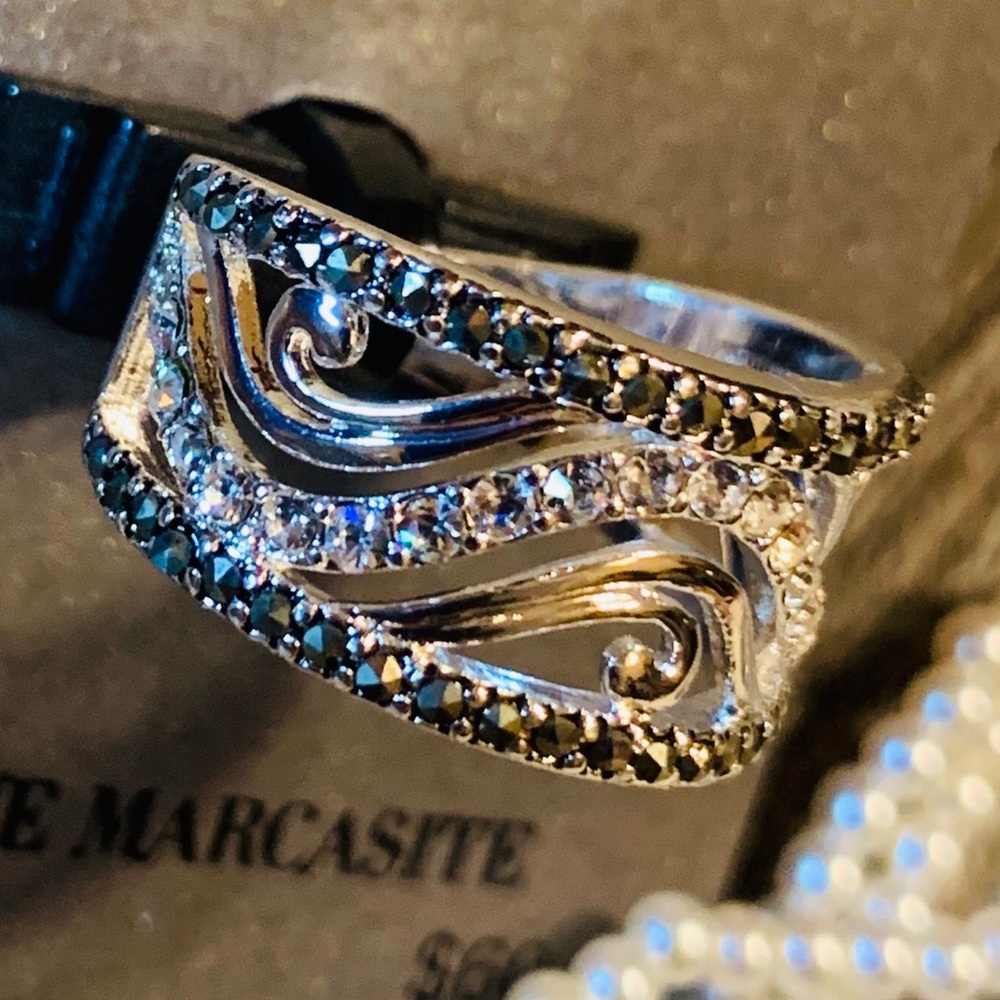 🍃Silver Luxuries® Women’s Silver Marcasite Ring🍃